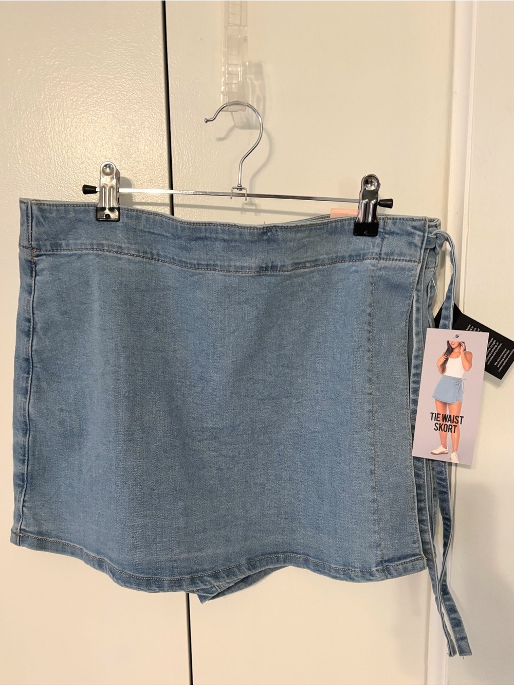Light Blue Denim Tie-Waist Skort size XL